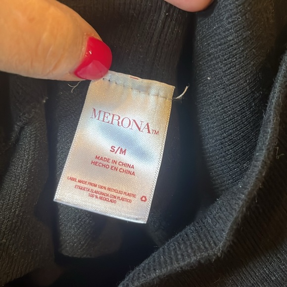 Warm black leggings. Size S/M.  Work several times. Listing # 478 - Picture 6 of 7